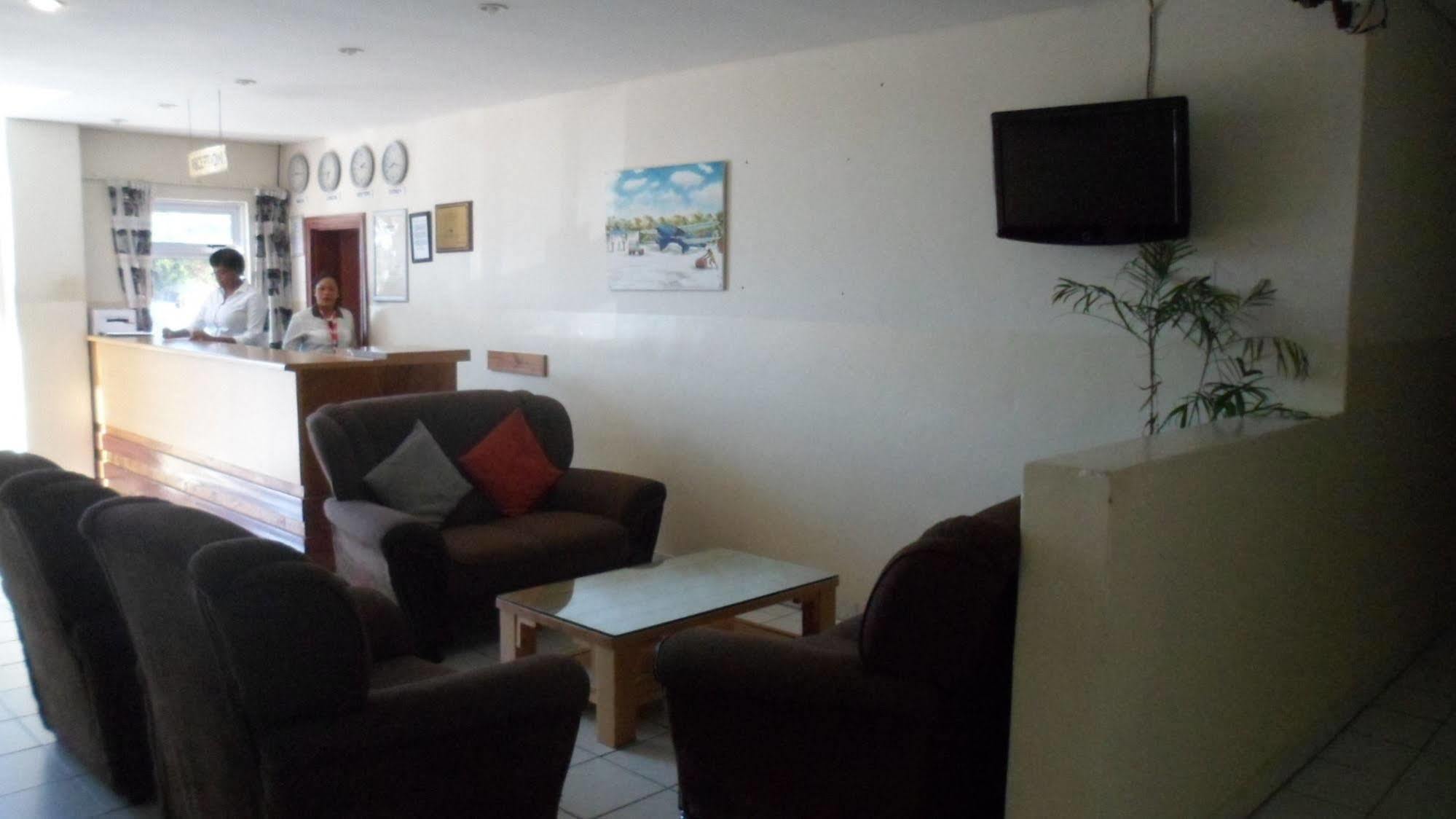 Centre Lodge Maun Esterno foto